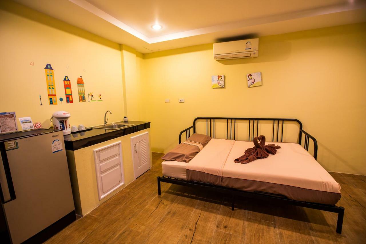 Oscar Boutique Hotel Patong Bagian luar foto
