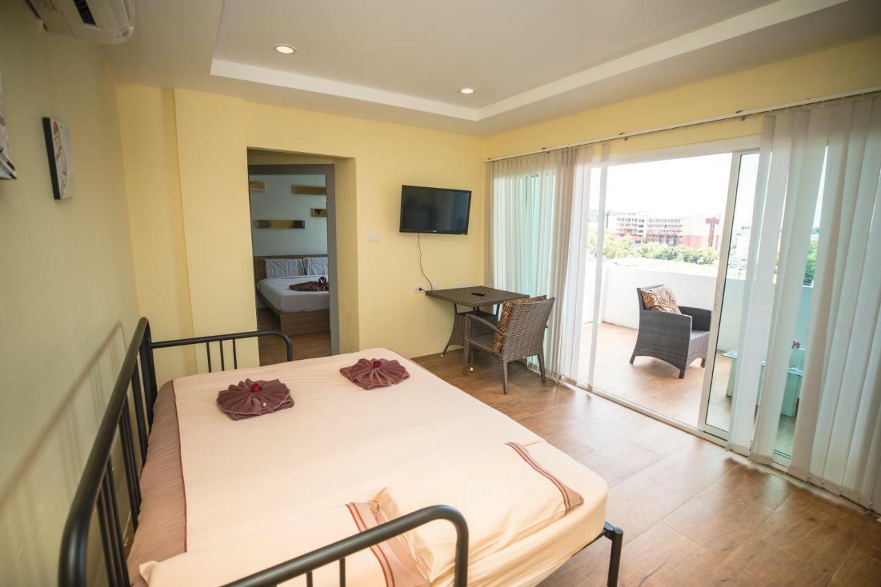Oscar Boutique Hotel Patong Bagian luar foto