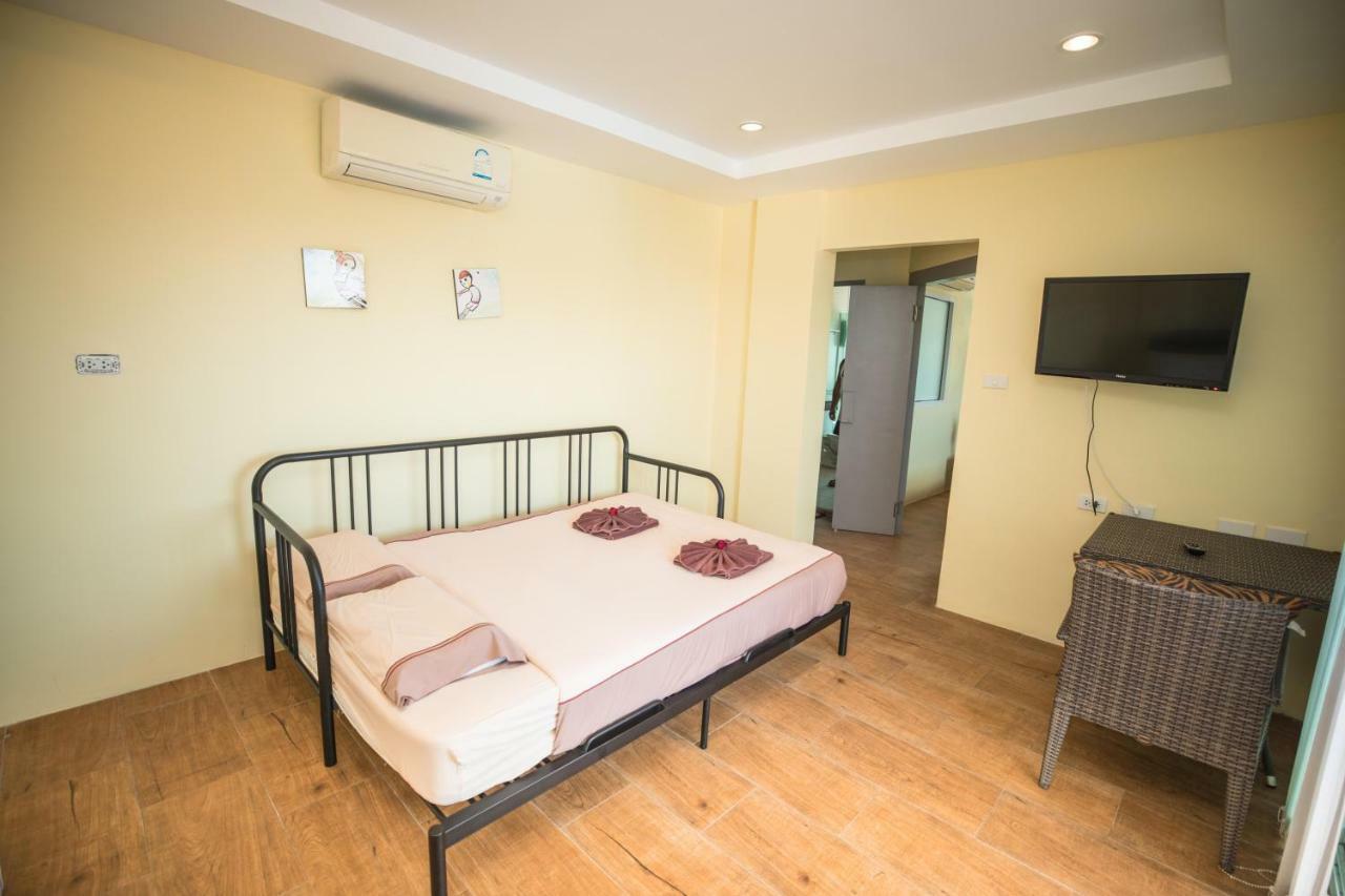 Oscar Boutique Hotel Patong Bagian luar foto