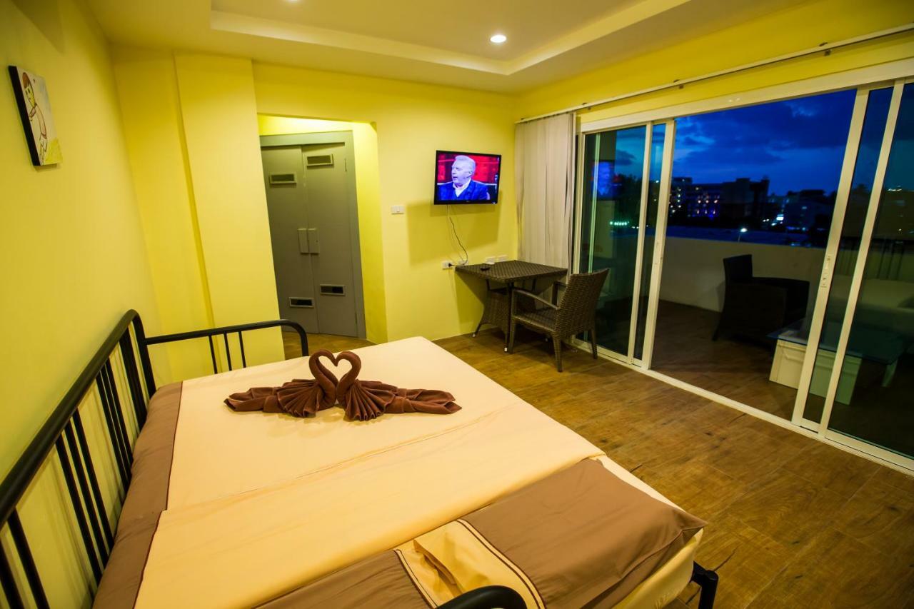 Oscar Boutique Hotel Patong Bagian luar foto