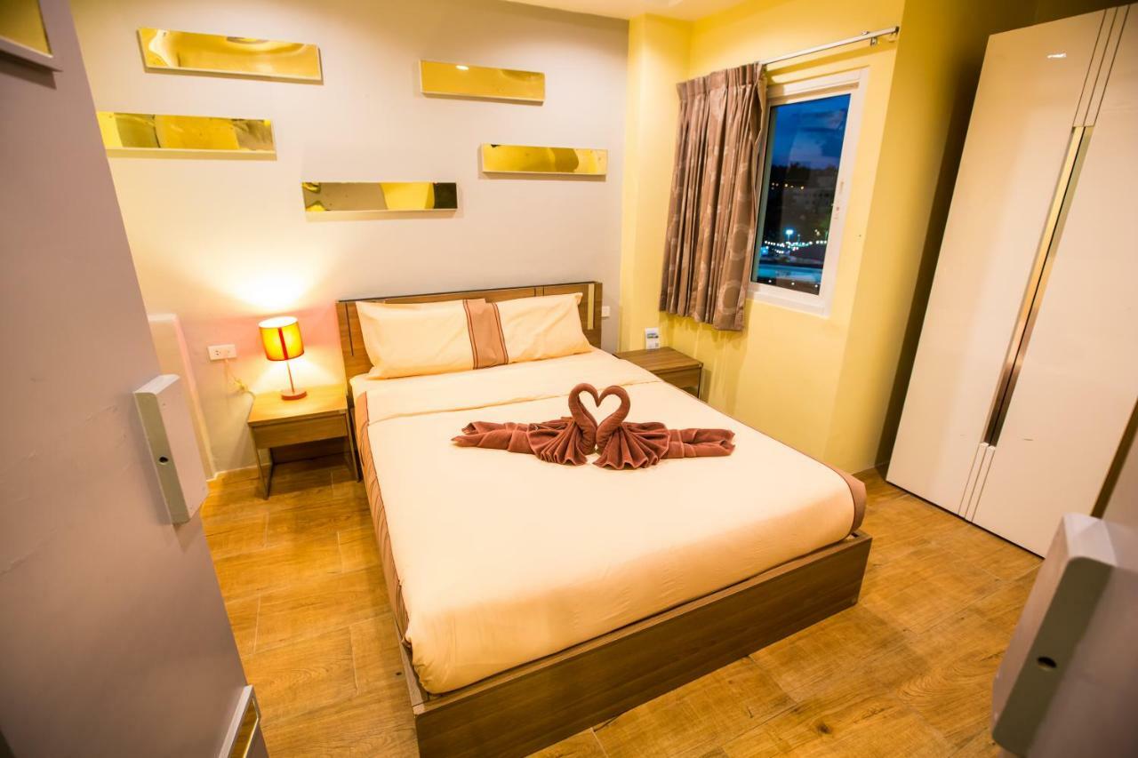 Oscar Boutique Hotel Patong Bagian luar foto
