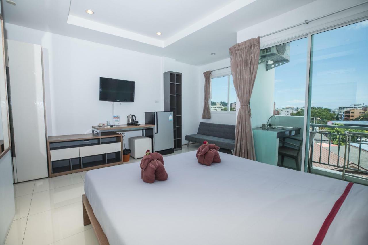 Oscar Boutique Hotel Patong Bagian luar foto