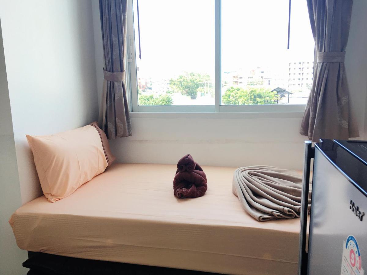Oscar Boutique Hotel Patong Bagian luar foto